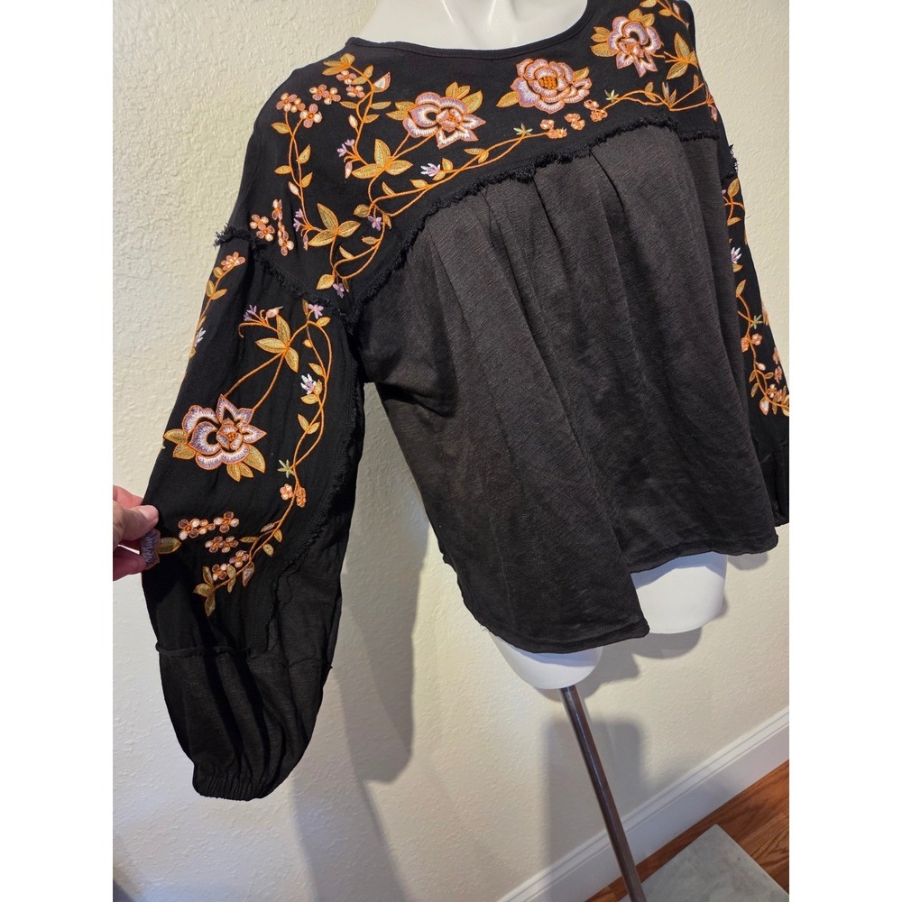 In Loom Black Floral Embroidered‎ Boho Peasant Blouse Keyhole Back IL3735 Small